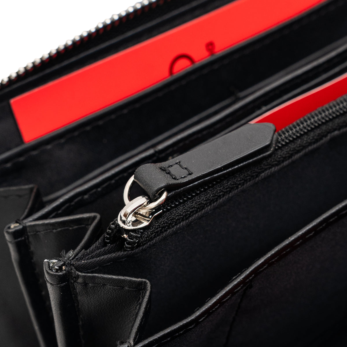 Load image into Gallery viewer, Valentino Bags Nero/Black Divina Zip Purse
