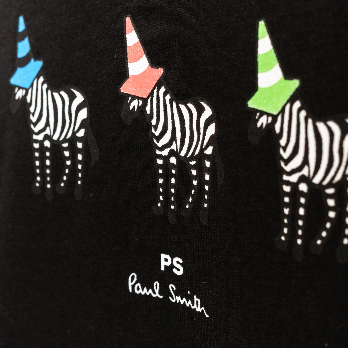 Load image into Gallery viewer, Paul Smith Black Zebra Cones Print Tee
